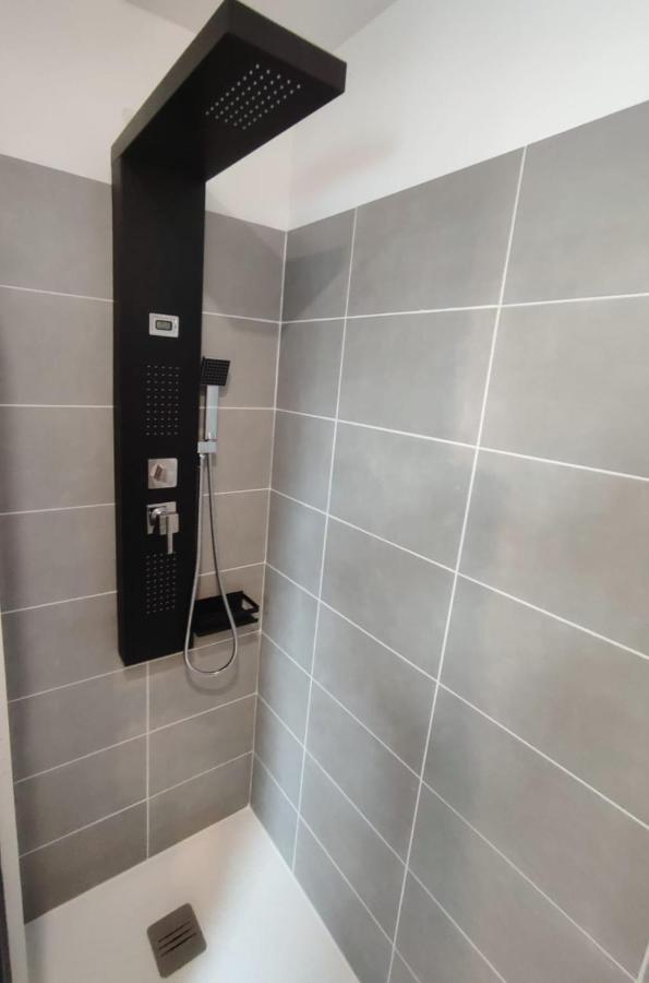 A L'Ombre Des Bois, Chambre Double Confort Neung-sur-Beuvron エクステリア 写真